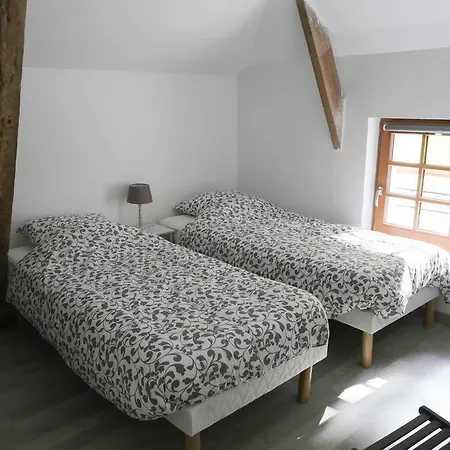 Holiday home De Lozembrune Les Licornes *